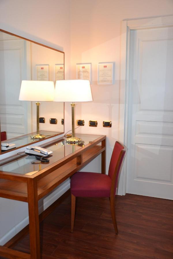 Delta Hotel Apartments San Donato Milanese Exterior foto